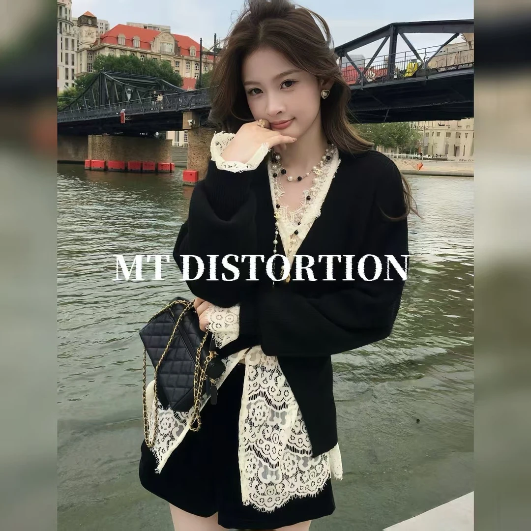 MT DISTORTION V领宽松开衫+镂空蕾丝长袖套装