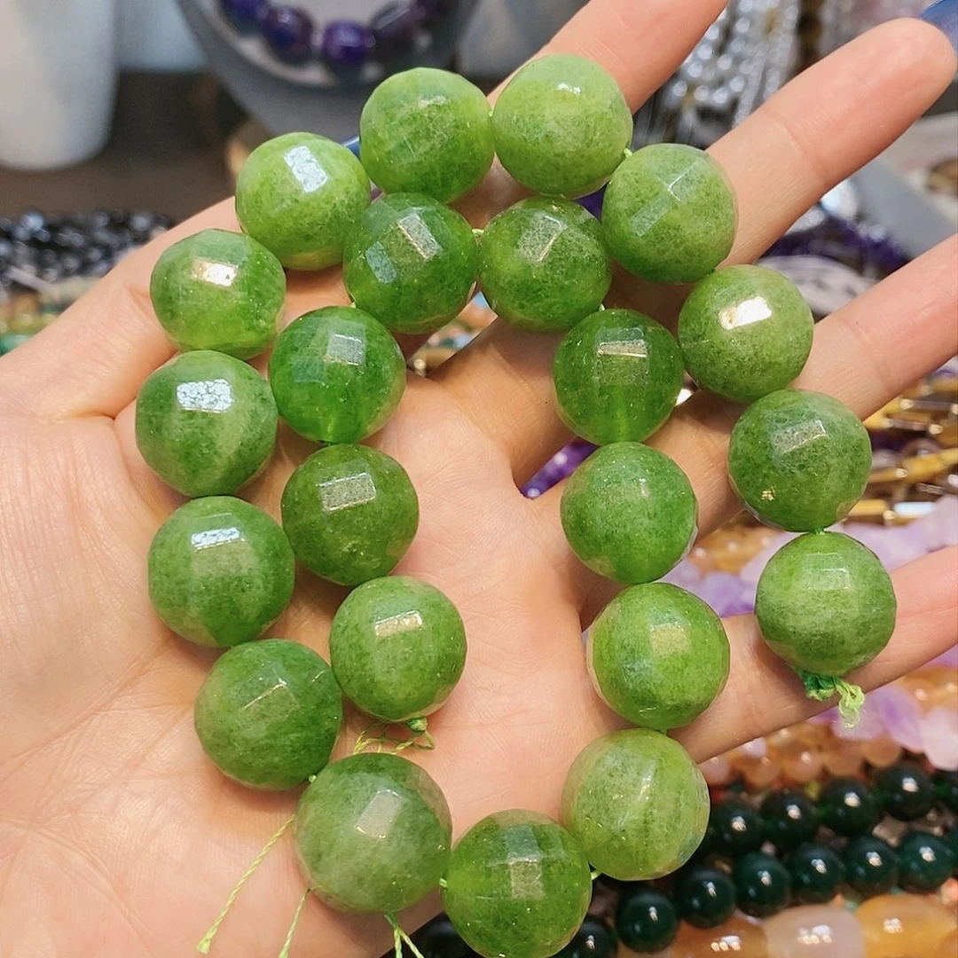 玛瑙/玉髓散珠18mm切面南瓜绿玉髓一条