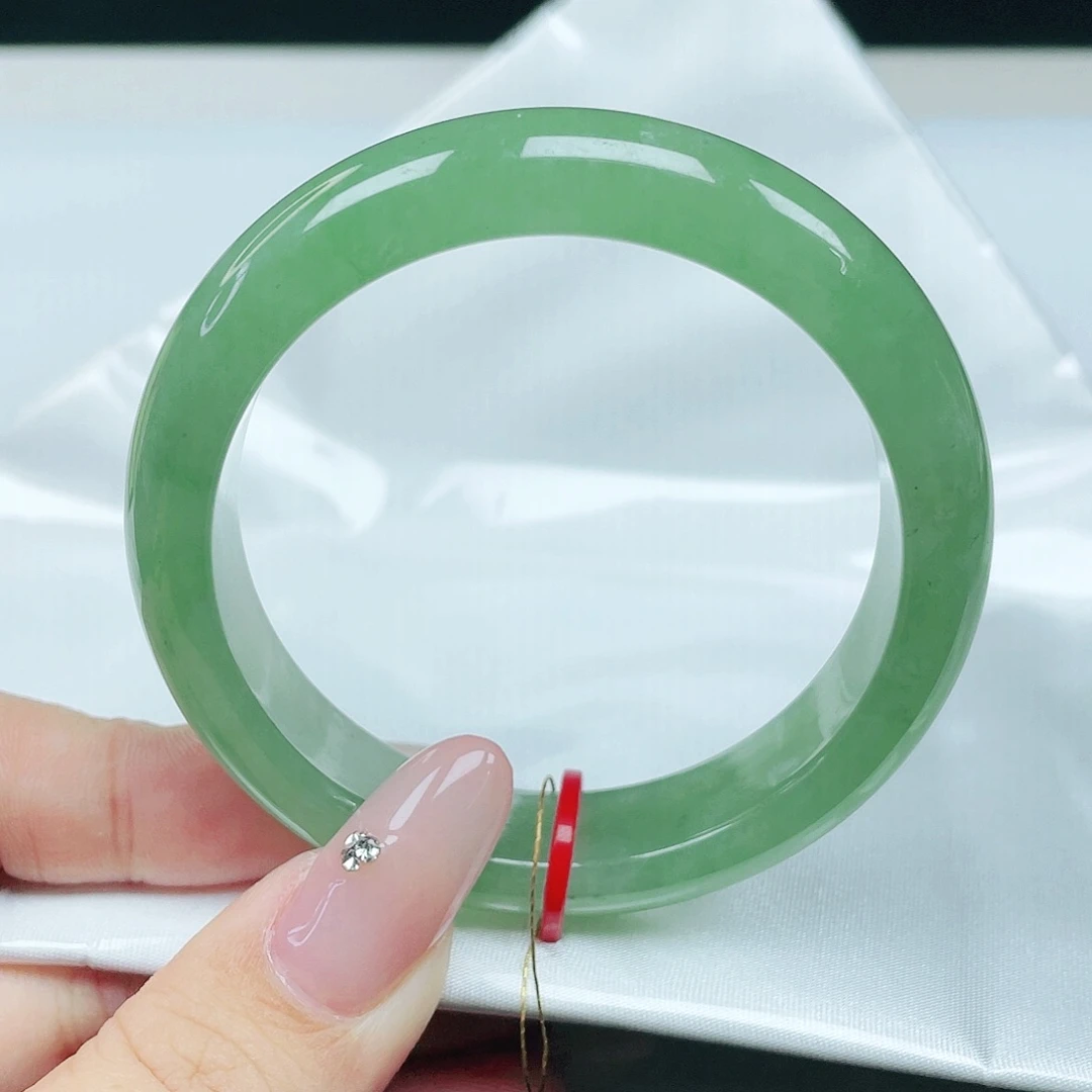 翡翠未镶嵌手镯 正圈53+