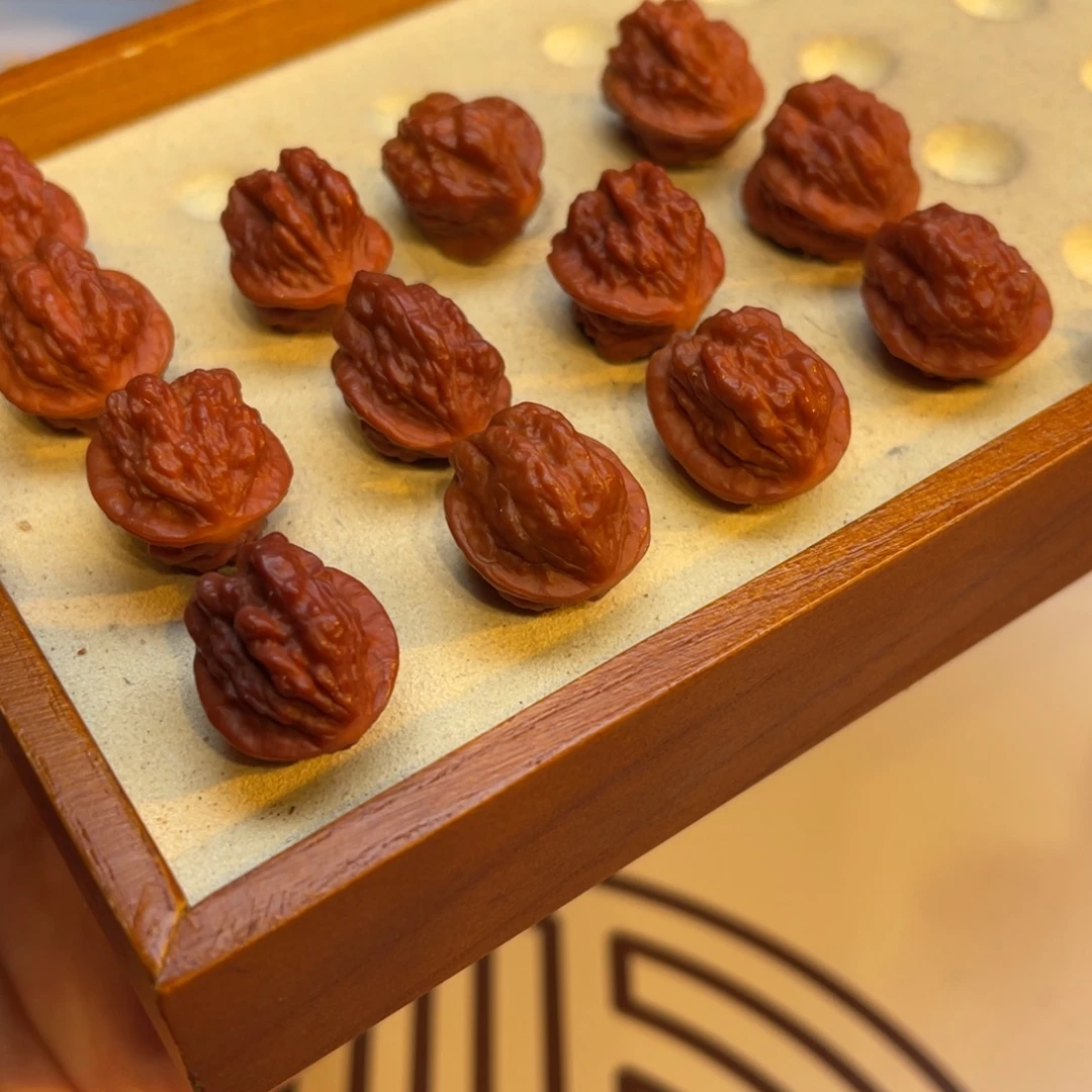 文玩核桃手串蛤蟆头