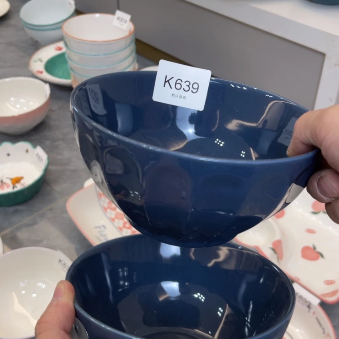 陶瓷微瑕餐具介意勿拍，满18飞！