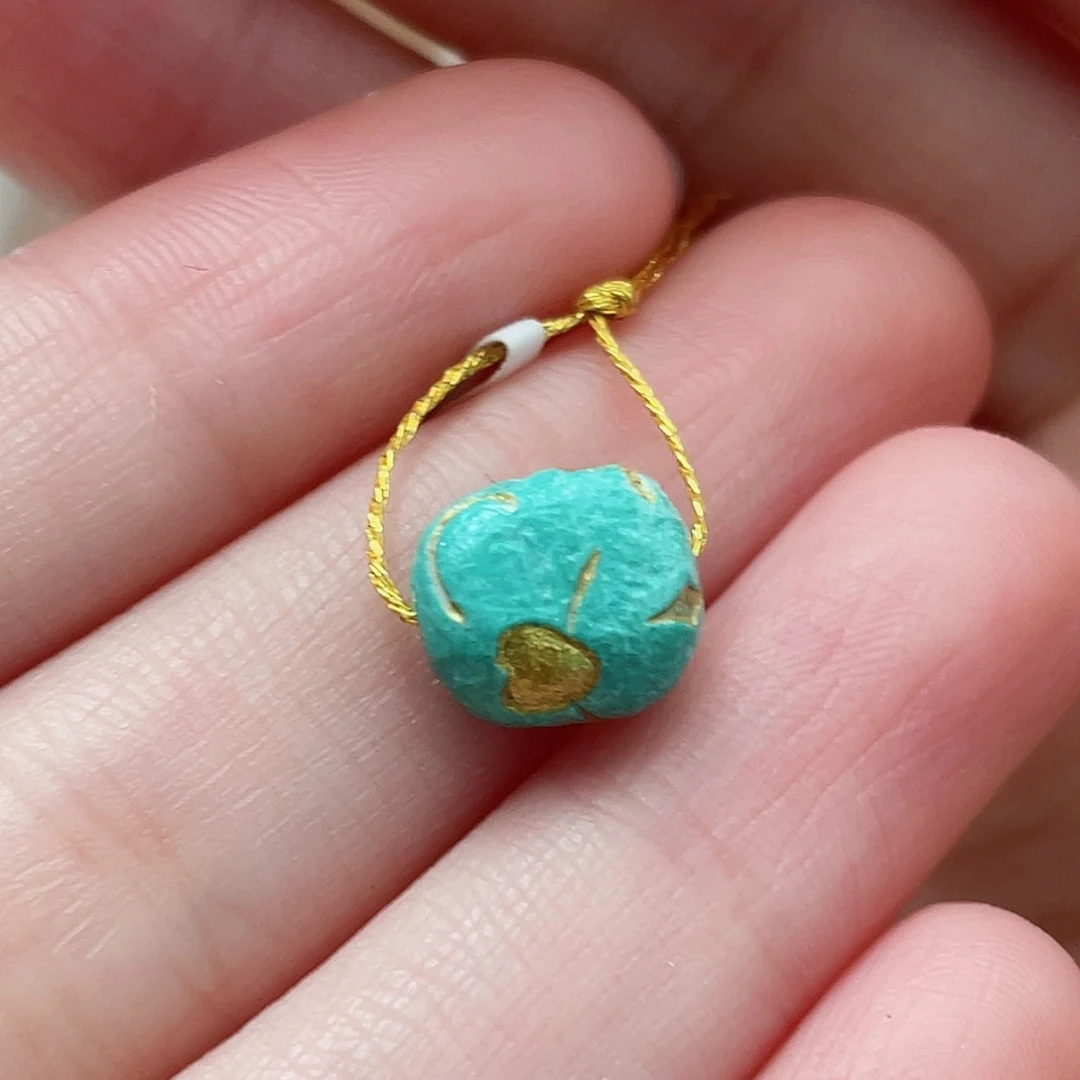 绿松石颈饰未镶嵌