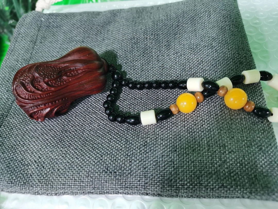 紫檀雕刻手把件 084（无礼盒）