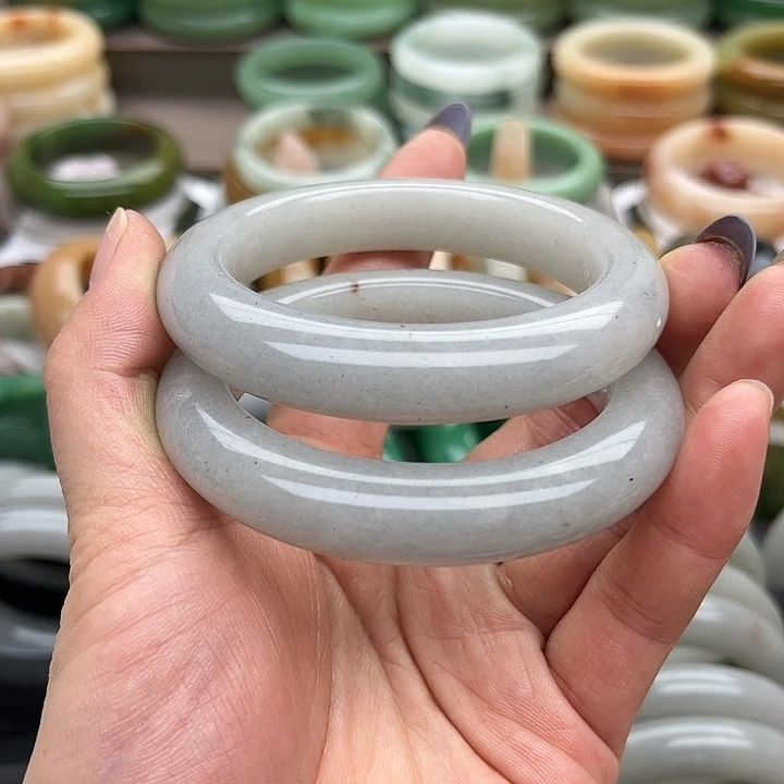 合金手镯石英质玉房**谭