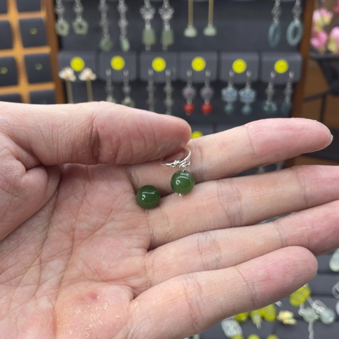 和田玉耳饰银S925镶嵌7**8