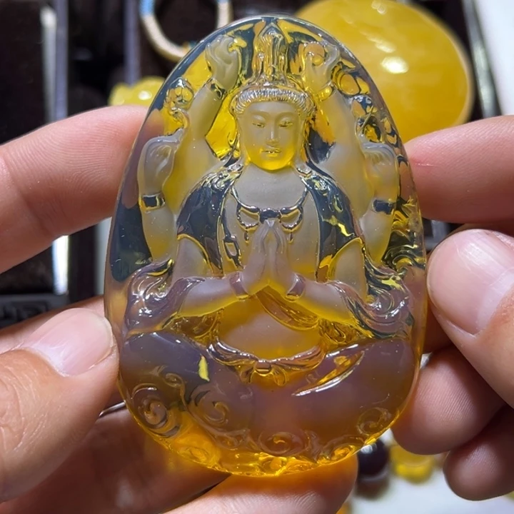 琥珀颈饰未镶嵌鱼**飞琥珀吊坠