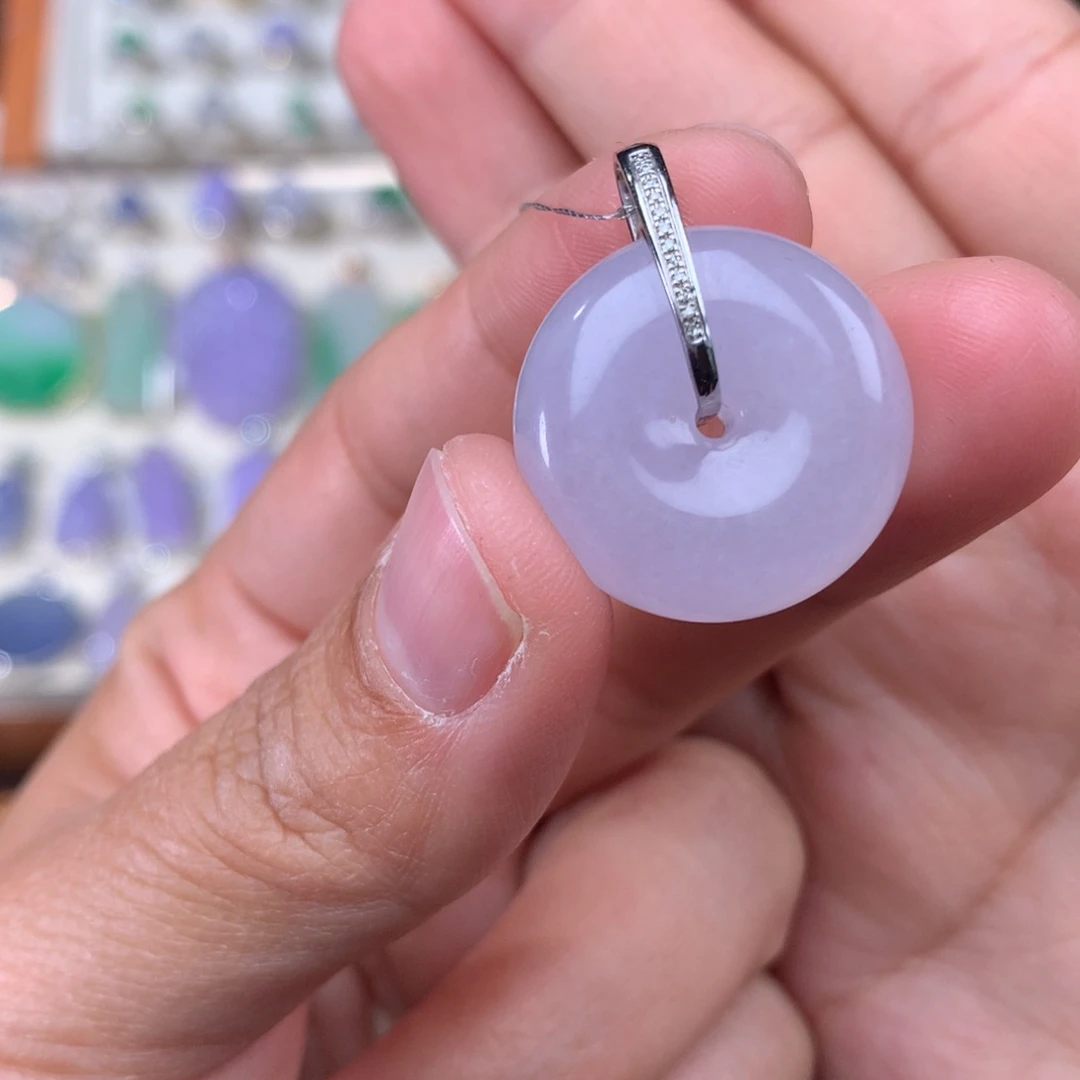 翡翠吊坠(不含链)18K金镶嵌