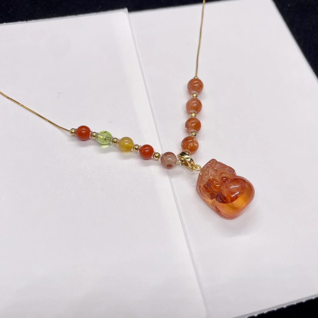 【鸿运】金太阳南红蜜蜡多宝胶花水晶貔貅S925项链 KT25050201