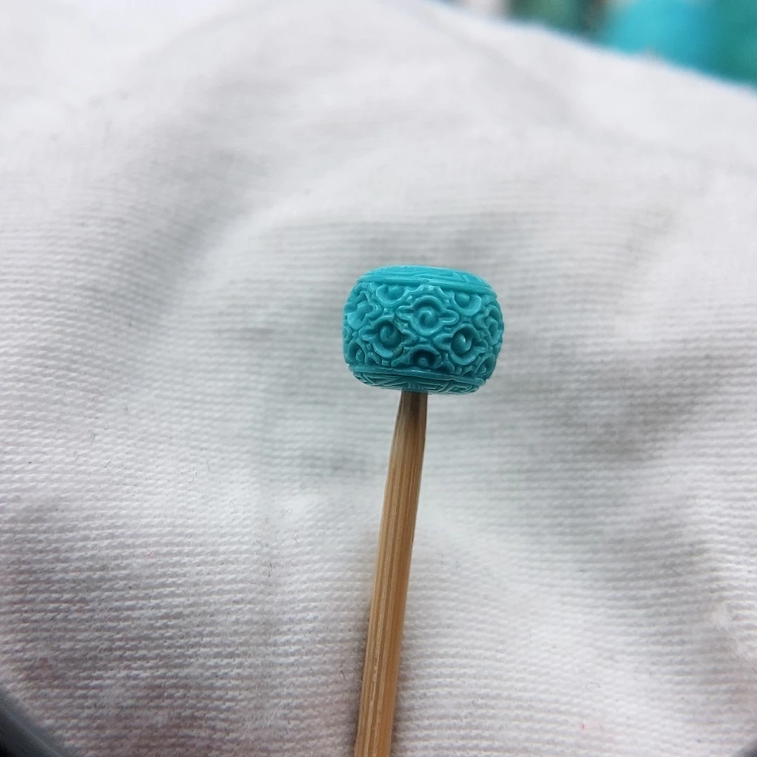 绿松石颈饰未镶嵌纠****e