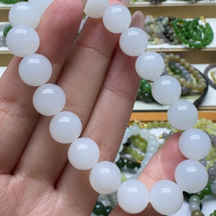 和田玉未镶嵌手链