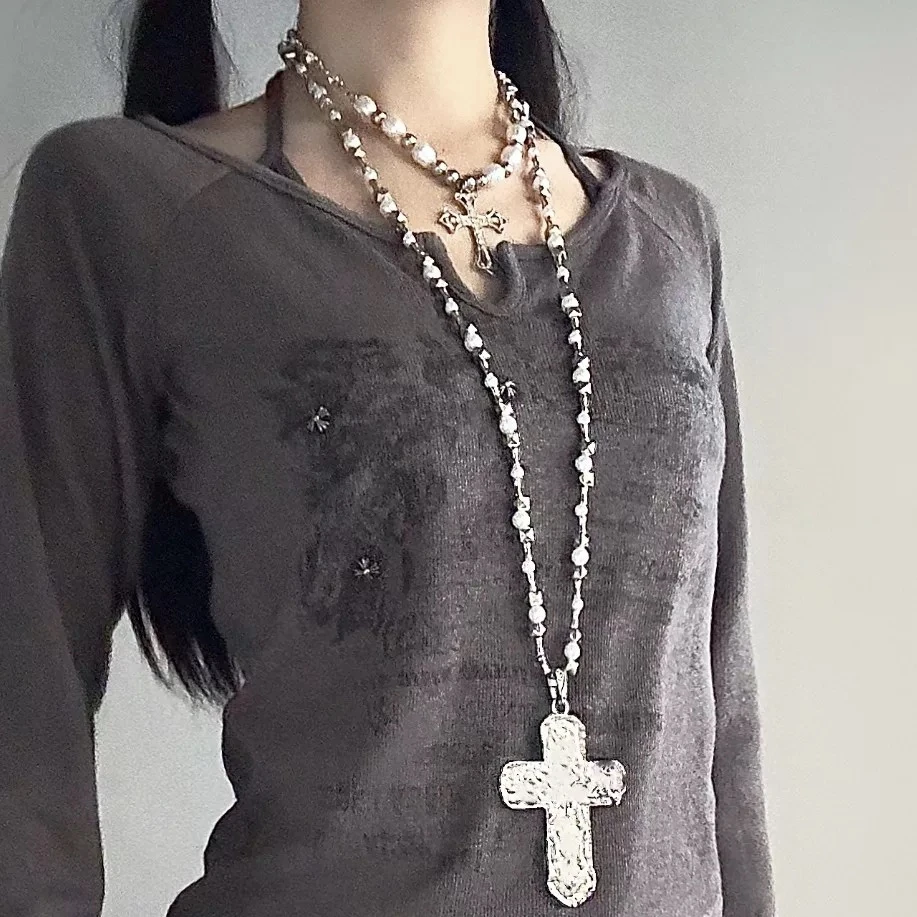 欧美重工珍珠十字架吊坠项链女潮流小众Y2K亚文化毛衣链辣妹配饰