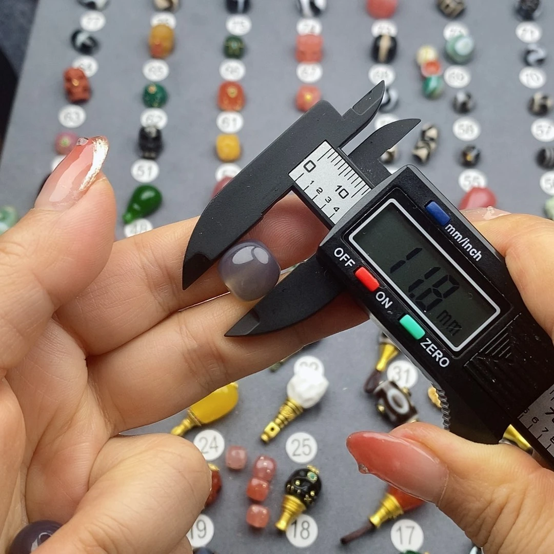 玛瑙/玉髓饰品合金