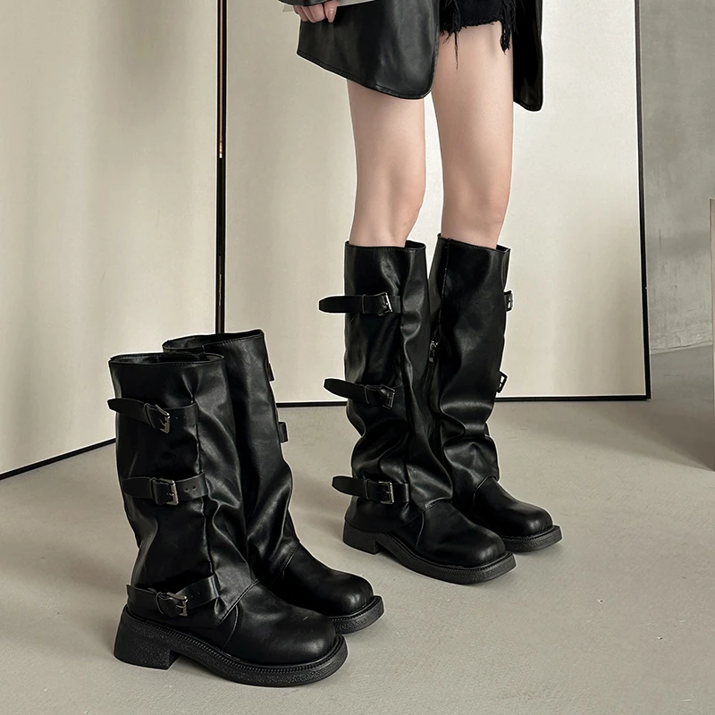OJRZ时尚百搭休闲皮带扣裤管靴女士2025夏季新款设计感牛仔骑士靴