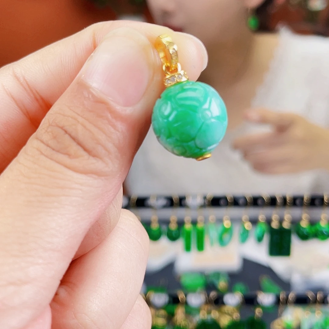 翡翠未镶嵌耳饰饰品