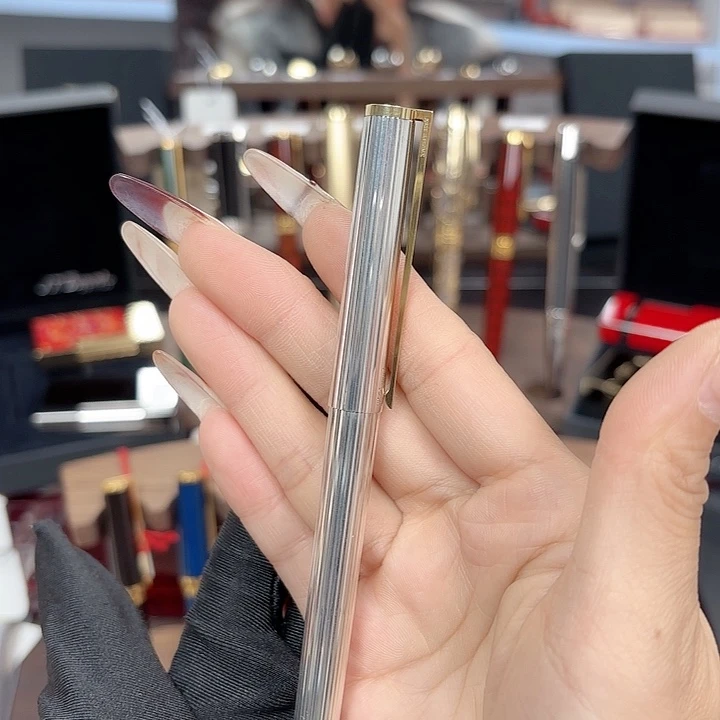 银都家双拼色水笔