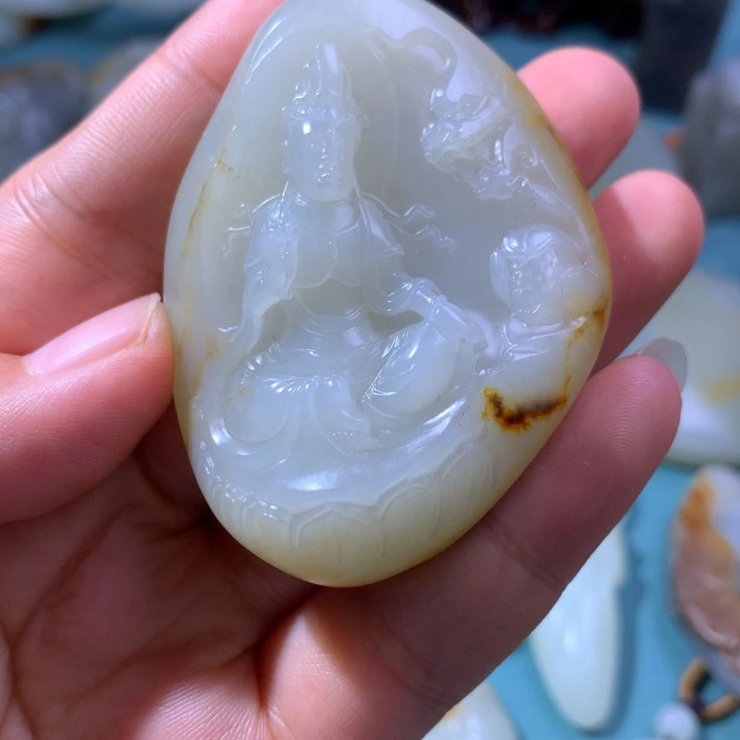 和田玉未镶嵌吊坠(不含链)玉***。