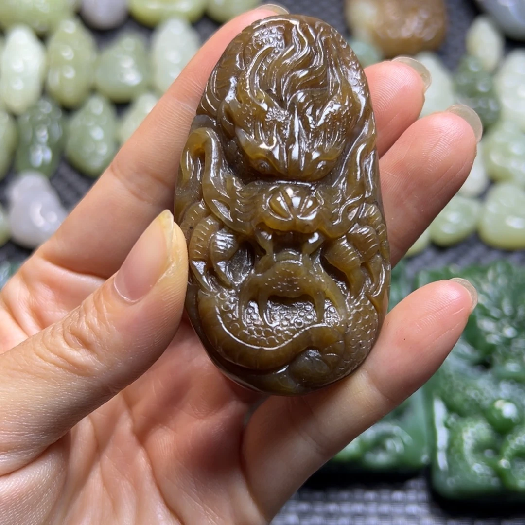 未镶嵌和田玉把件