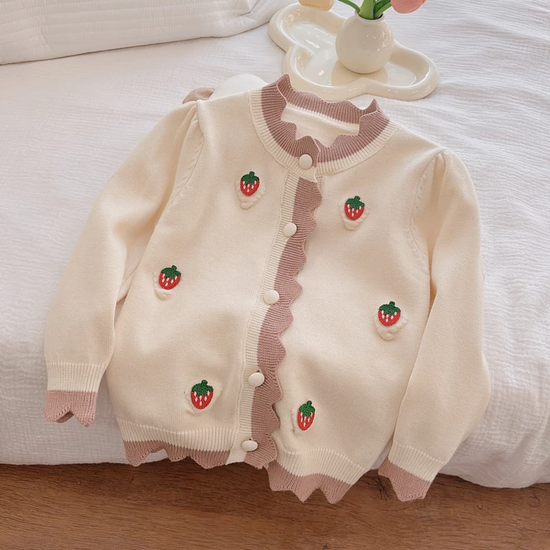 春季新款女童毛衣外套春秋洋气针织开衫女宝草莓针织衫欧若风童装