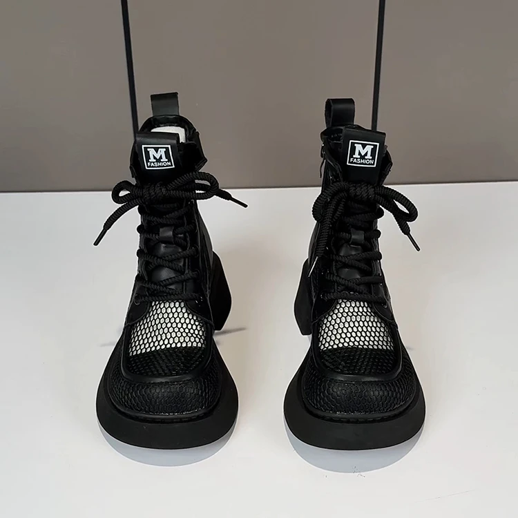 春夏薄款镂空透气凉靴女2025新款超火网纱马丁靴厚底增高显瘦短靴