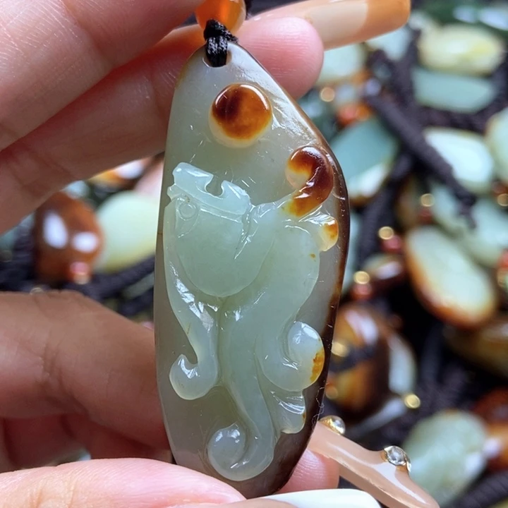 和田玉颈饰未镶嵌