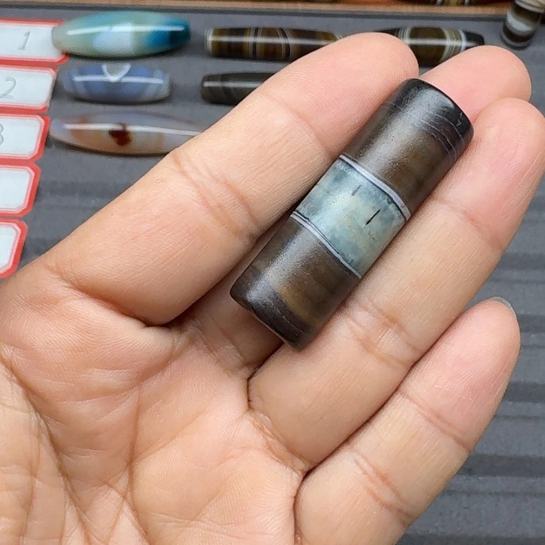 W***X玛瑙/玉髓合金珠宝半成品