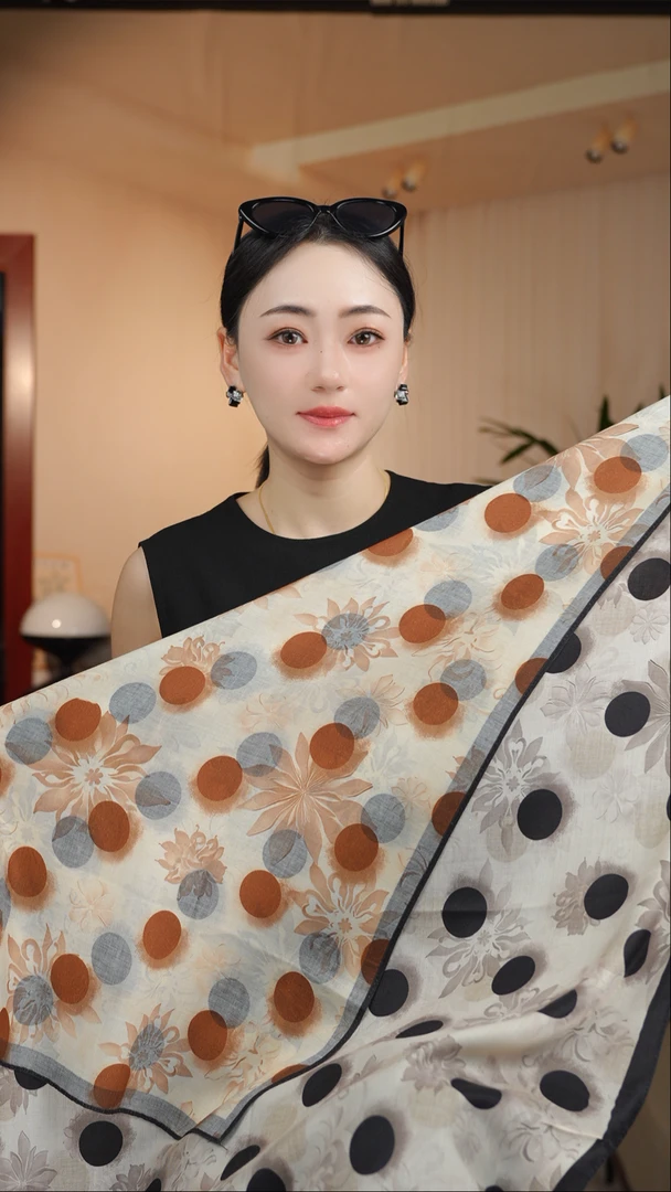 K（绿扣）【花间絮语】-P12 时尚磨毛绒双面异色85*85百搭舒适围巾