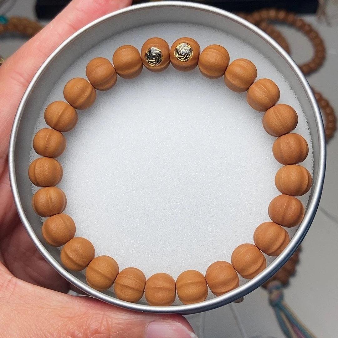 手串猴头核桃猴头哑光鲨鱼鳍尺寸10左右