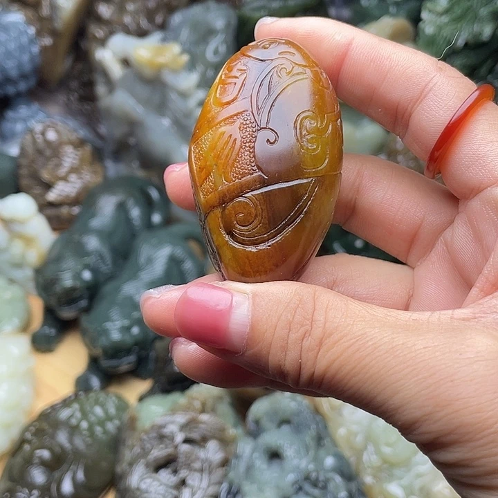 未镶嵌和田玉挂件