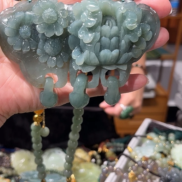 未镶嵌岫玉毛衣链
