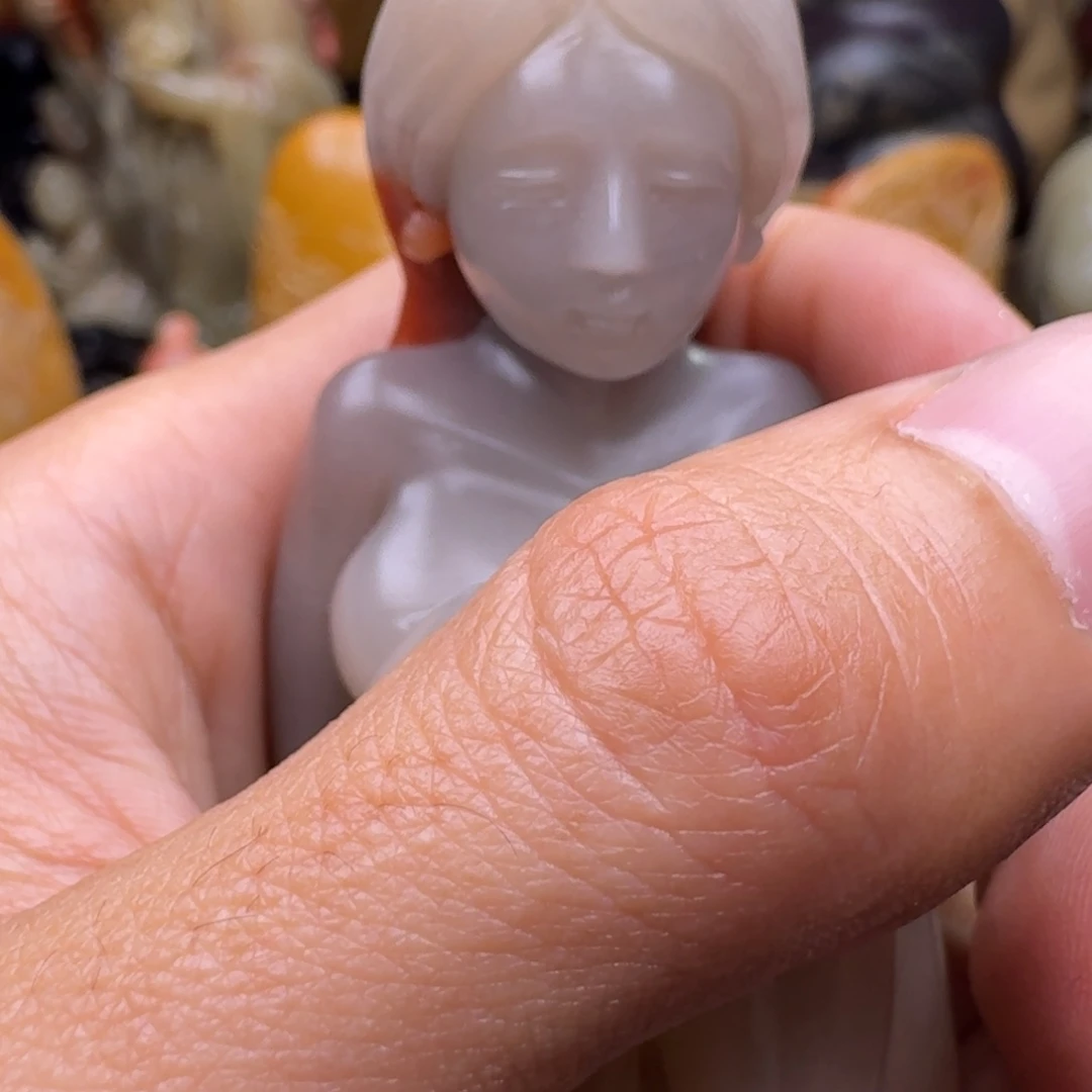 爱***宝寿山石手工艺作品 巧色巧雕