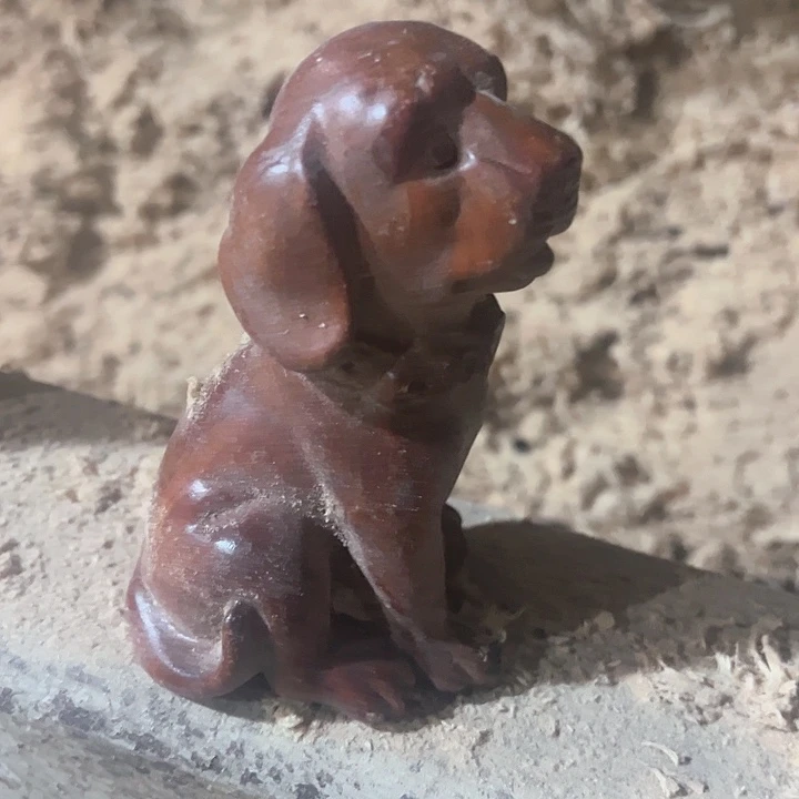 木12公分花梨木狗一个