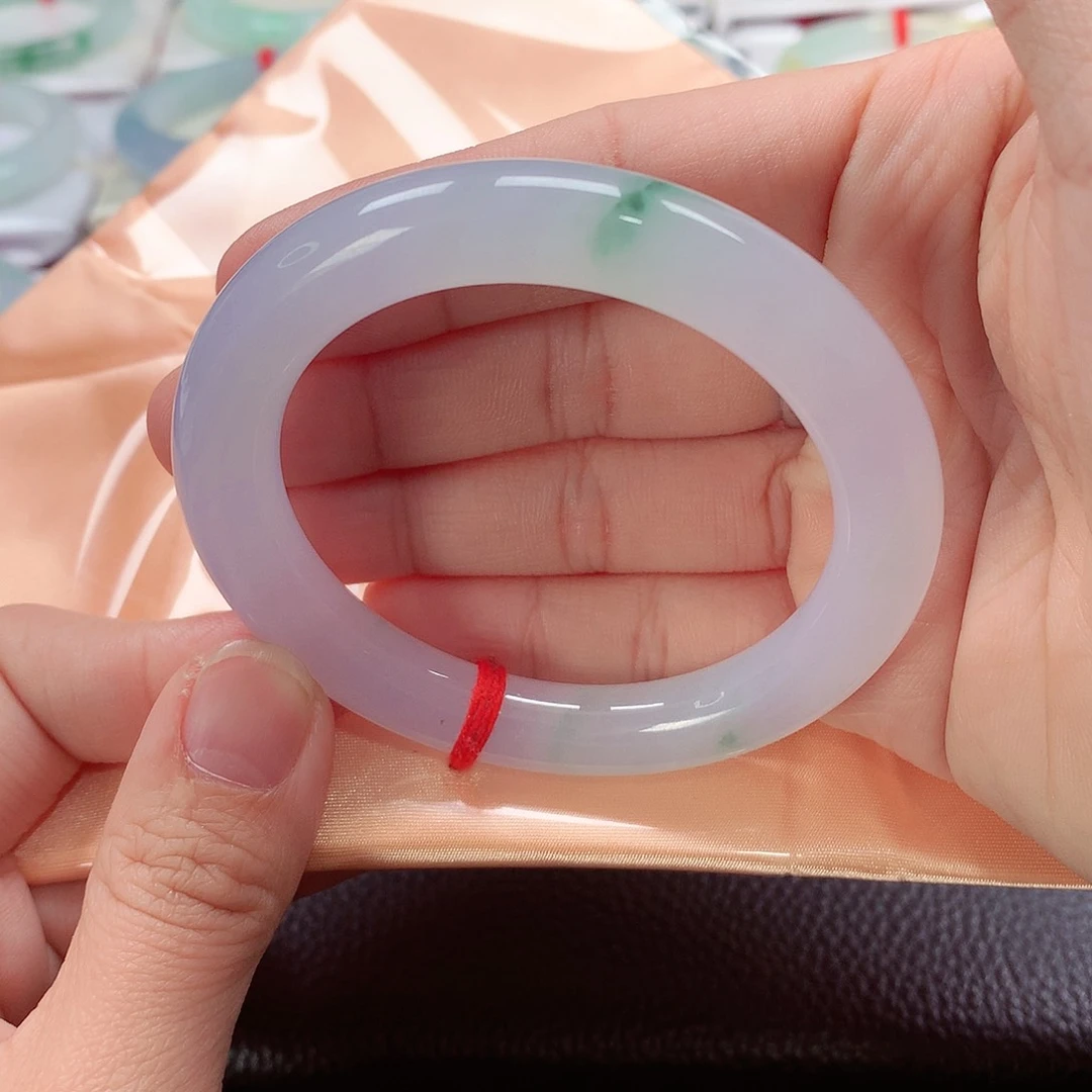 翡翠手镯未镶嵌天然A货翡翠