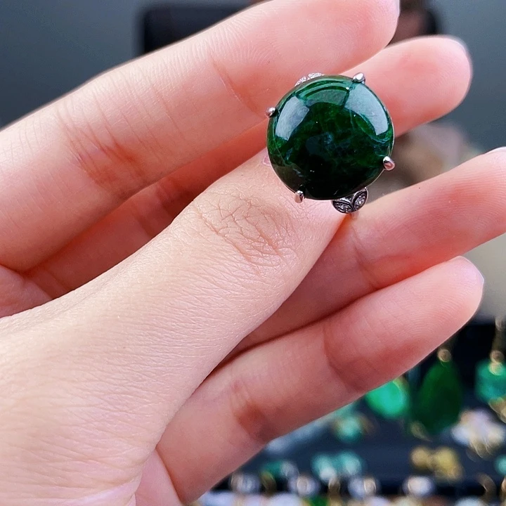 翡翠戒指银S925镶嵌饰品