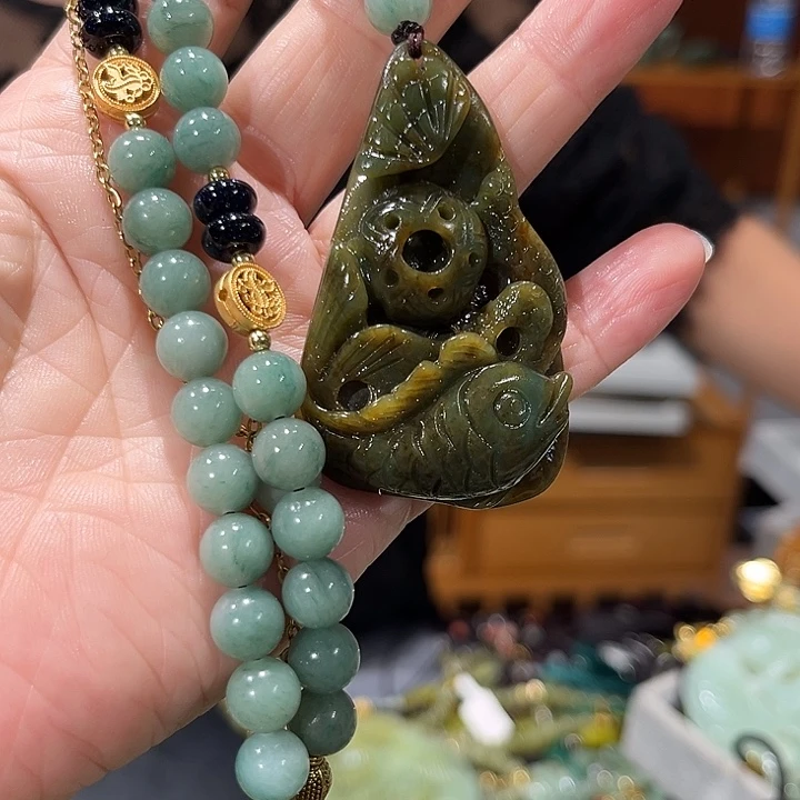 未镶嵌岫玉毛衣链