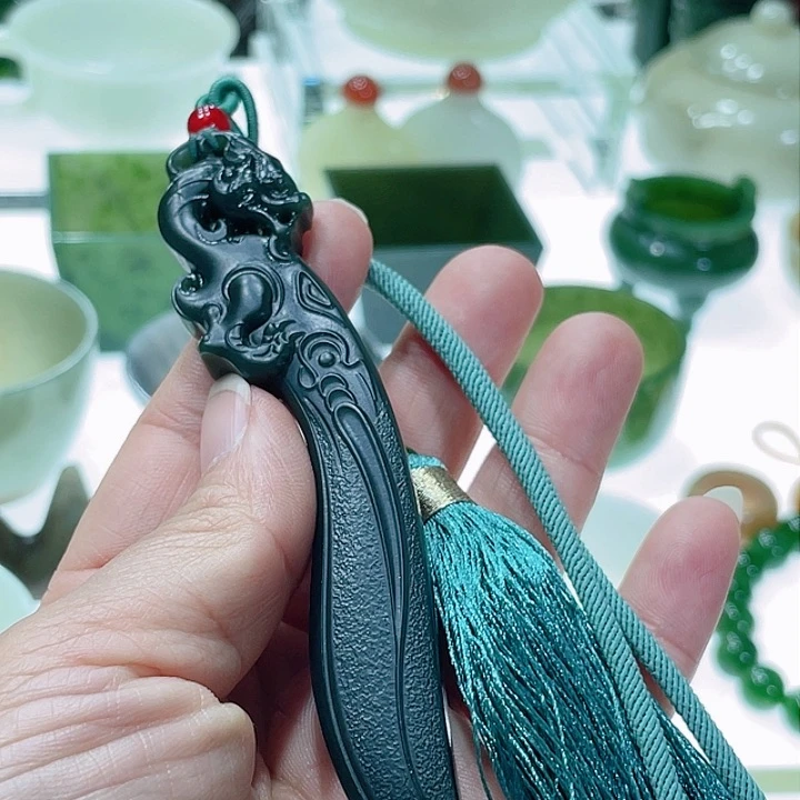 和田玉（青玉）挂件未镶嵌