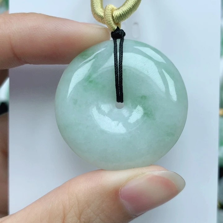 翡翠颈饰未镶嵌天然翡翠a货