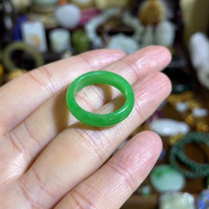 翡翠未镶嵌戒指18.6精品精品精品精品