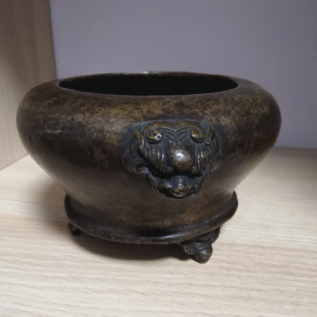 精仿铜香炉包浆好，（具体细节直播间问询清楚，发货后不退换）