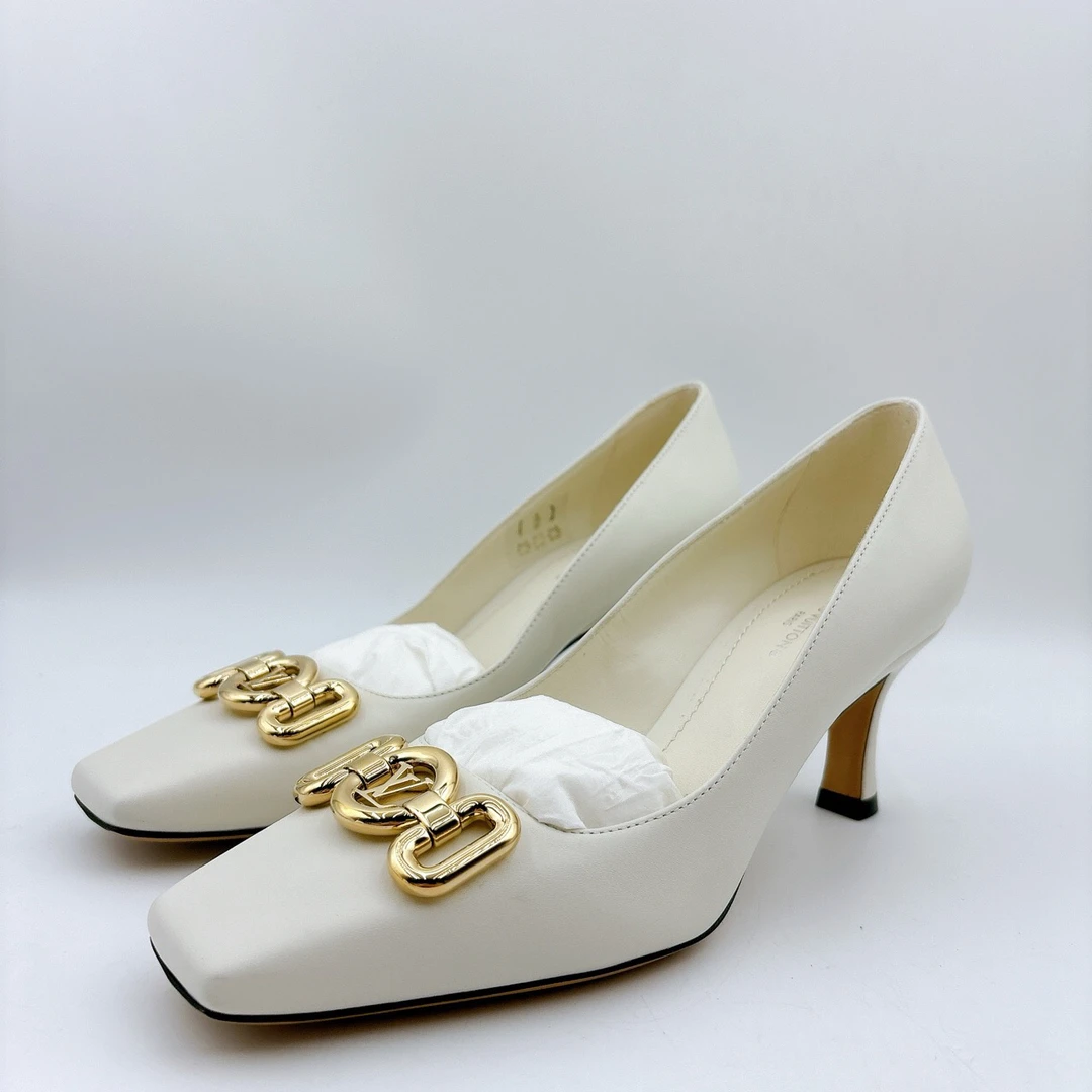 未使用 LouisVuitton/路易威登 36码/金标小方跟高跟鞋/BM00998