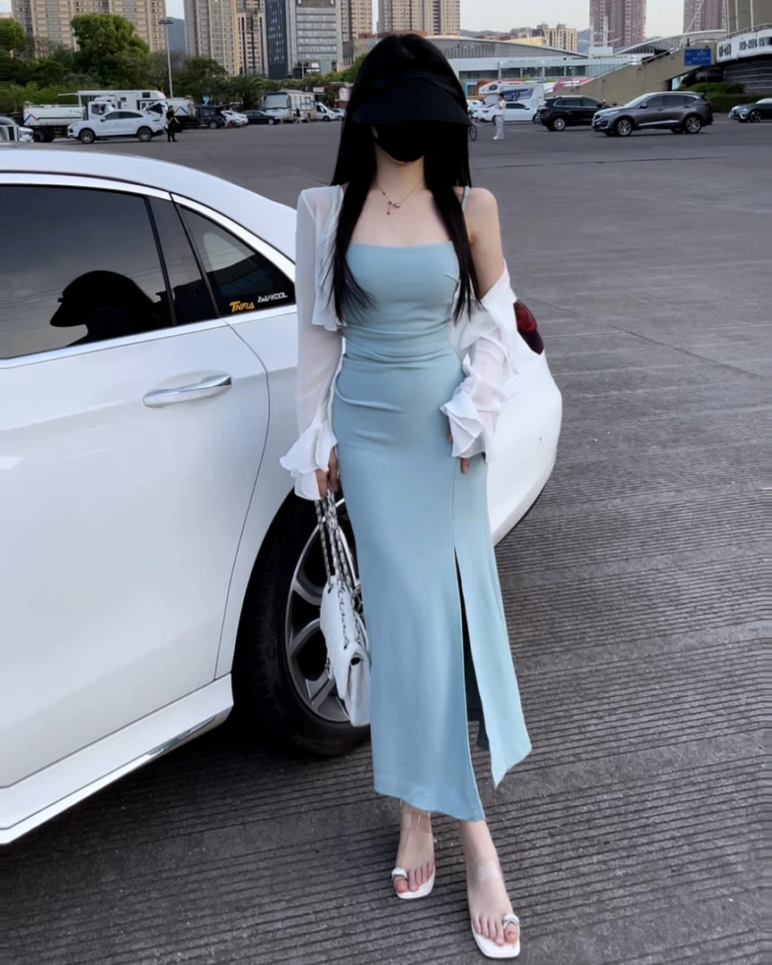 夏季清爽吊带连衣裙套装