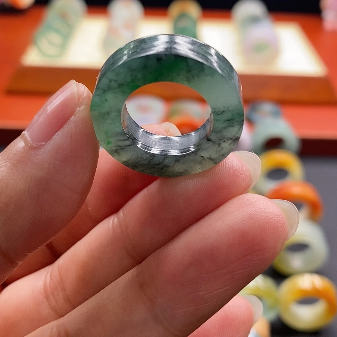 未镶嵌定制翡翠翡翠