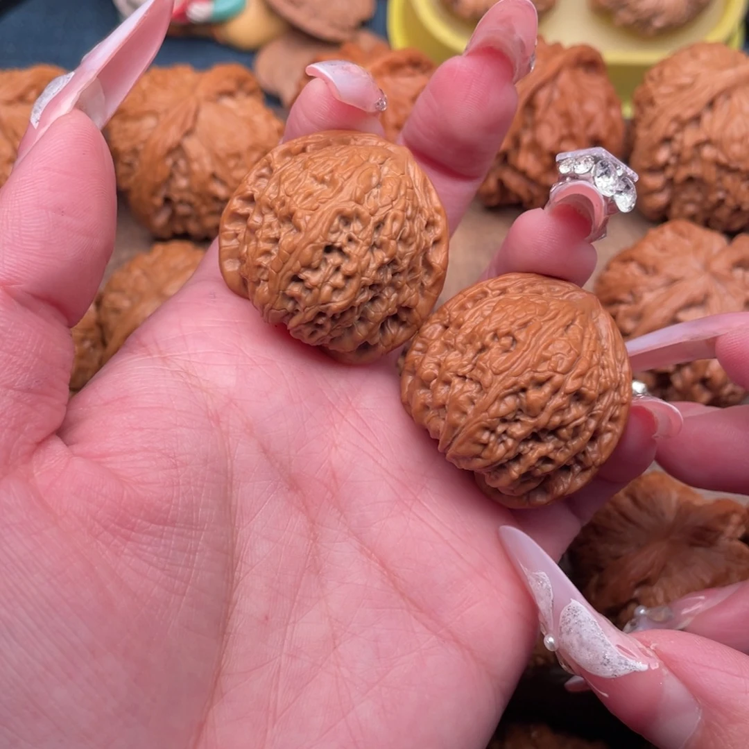 把件文玩核桃全品，三角，密纹狮子头34