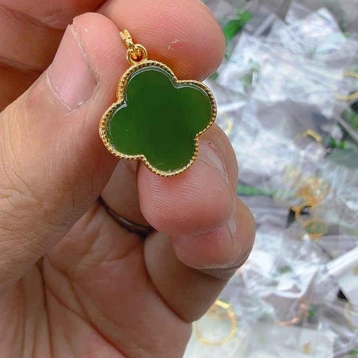 和田玉（碧玉）颈饰银S925镀金镶嵌