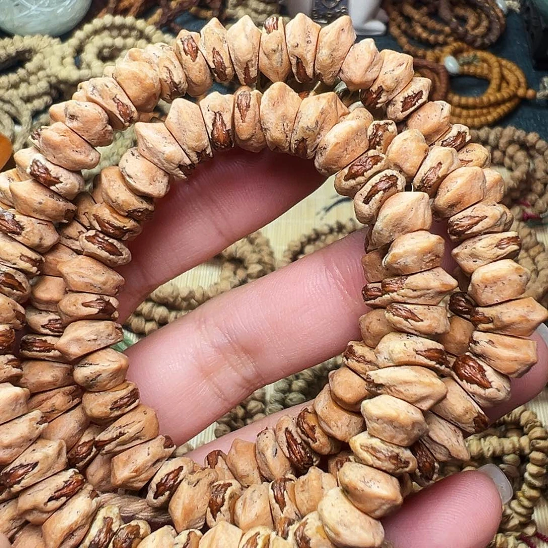 杜***国柏香籽/百香籽吊坠