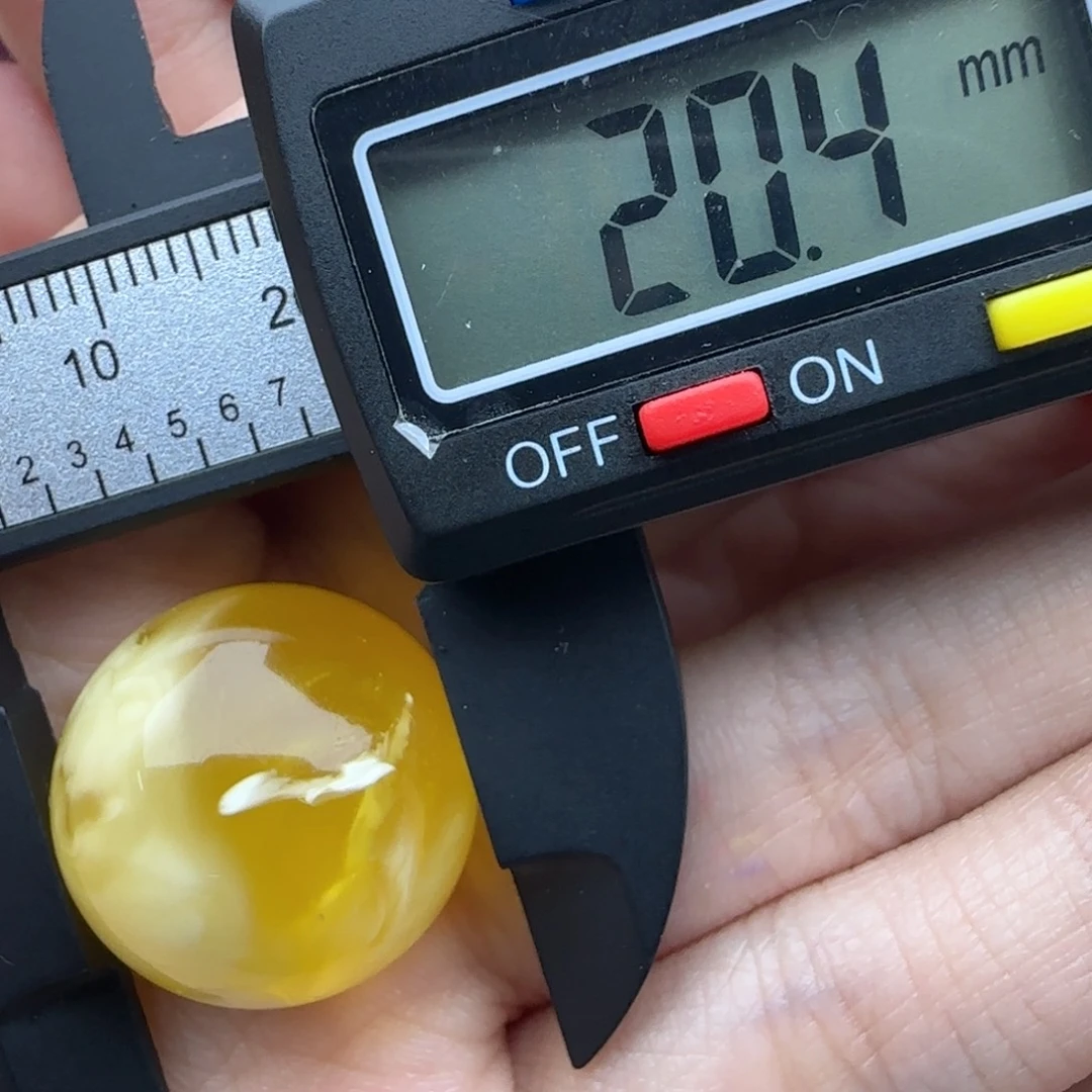 一****蜜蜡未镶嵌裸石微瑕飘花圆珠