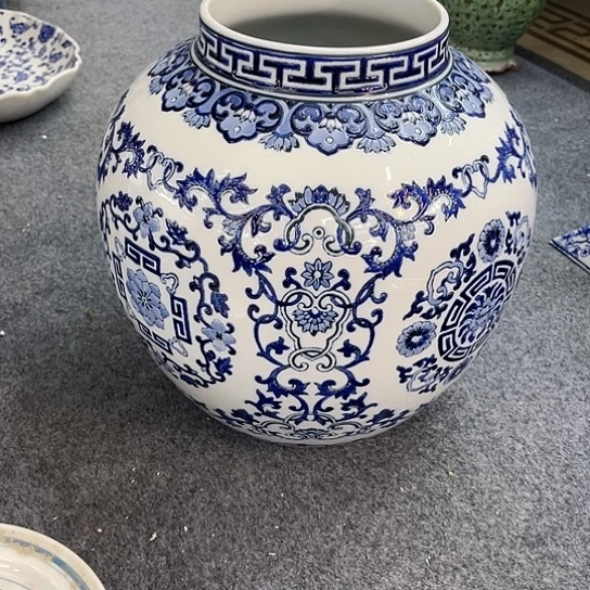 摆件弥****9陶瓷制品摆件…微瑕介意勿拍