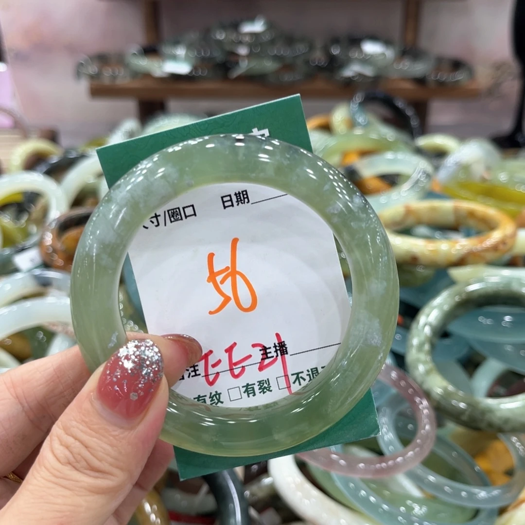 未镶嵌蛇纹石玉手镯手镯