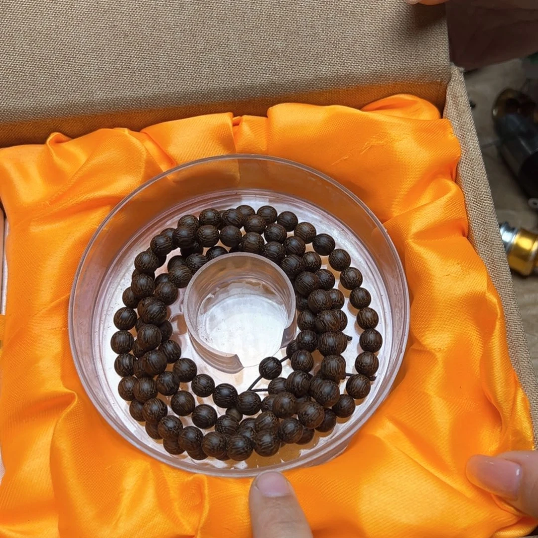 大叶紫檀（黑酸枝木类）