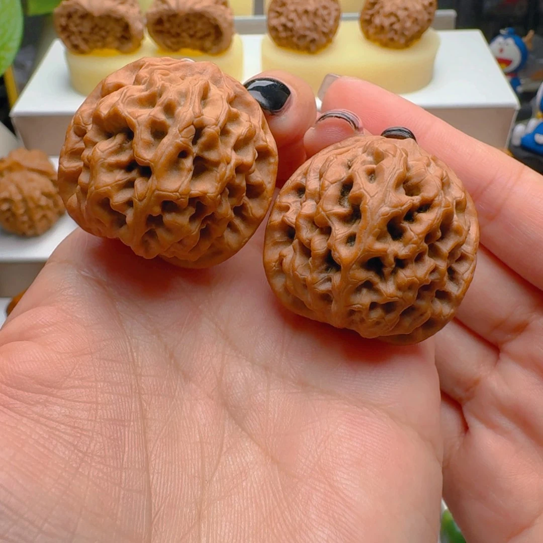 把件核桃34尺寸秦闷