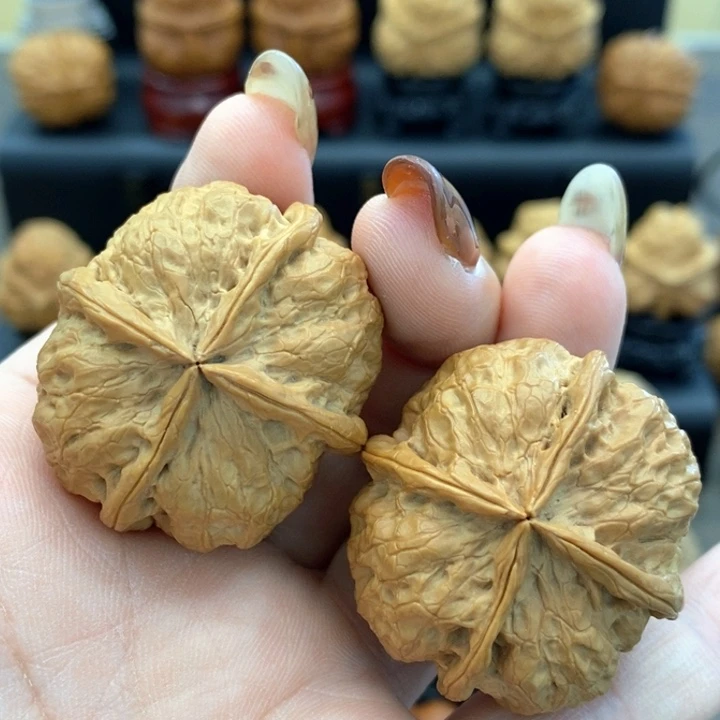 桃核吊坠欲火金砖